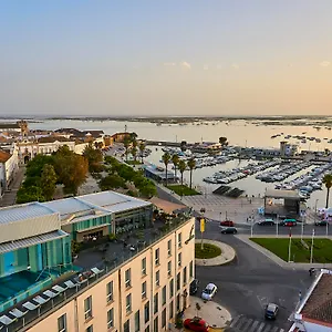 Hotell & Club, FAO